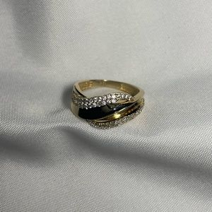 14K Yellow Gold Twisted Ring